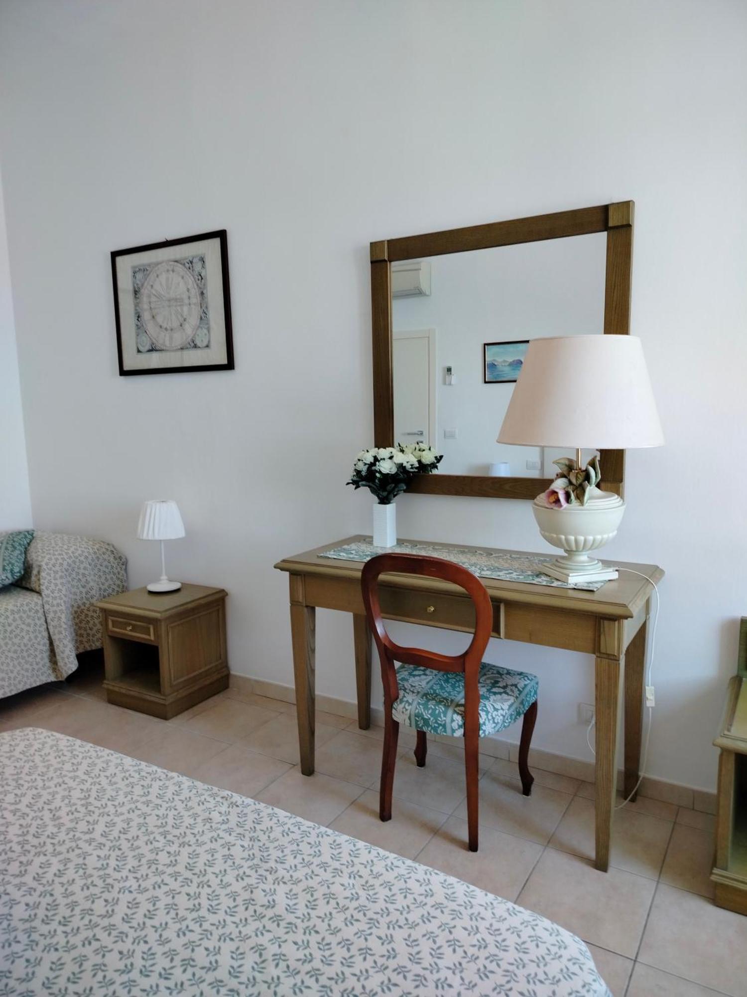 Casa La Marinella Sul Porto Apartman Porto Santo Stefano  Kültér fotó